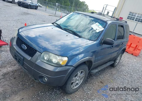 2005 Ford Escape Xlt from USA, damaged, VIN 1FMYU93145KA40265